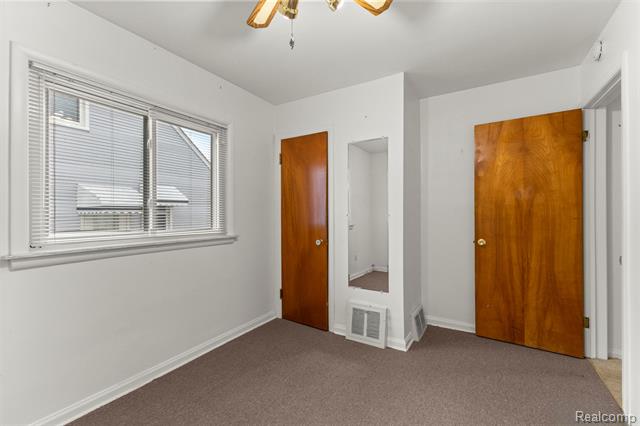 Builiding view nine for 24716 Ross, Dearborn, MI. 48124