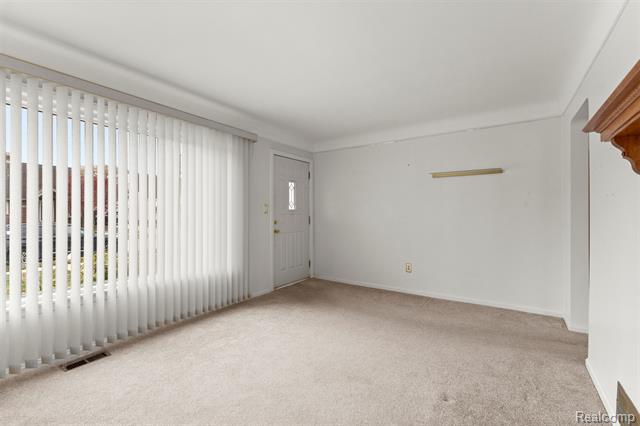 Builiding view six for 24716 Ross, Dearborn, MI. 48124