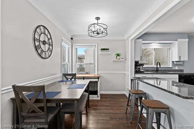 Builiding view seven for 3304 Chestnut, Dearborn, MI. 48124