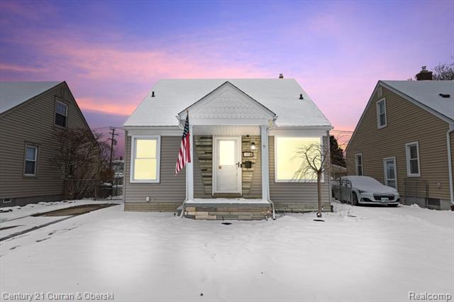 Builiding view thirty eight for 3304 Chestnut, Dearborn, MI. 48124