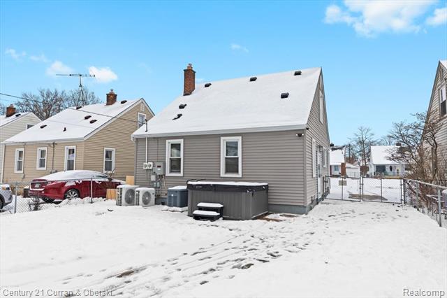 Builiding view thirty two for 3304 Chestnut, Dearborn, MI. 48124