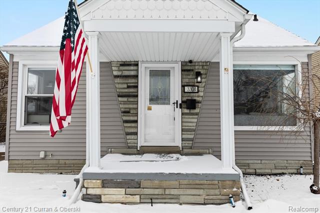 Builiding view three for 3304 Chestnut, Dearborn, MI. 48124