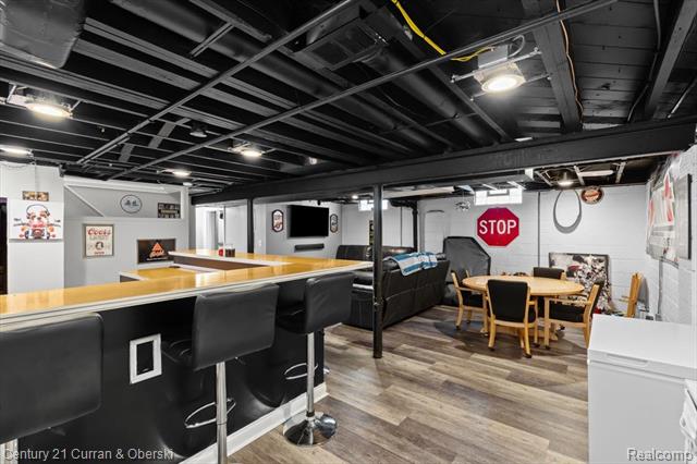 Builiding view twenty one for 3304 Chestnut, Dearborn, MI. 48124