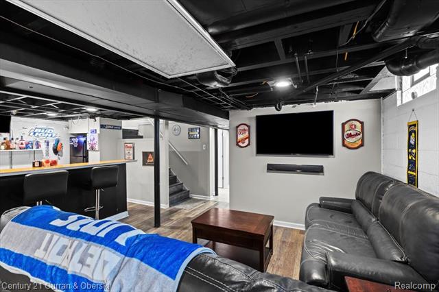 Builiding view twenty seven for 3304 Chestnut, Dearborn, MI. 48124