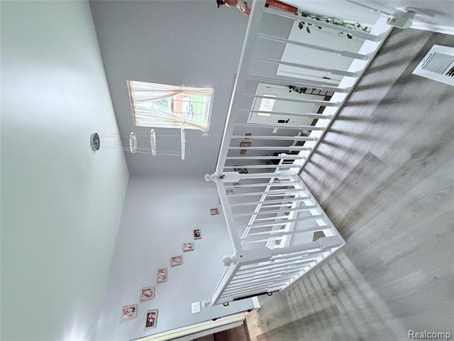 Builiding view forty eight for 38798 Covington, Wayne, MI. 48184