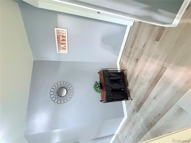Builiding view forty seven for 38798 Covington, Wayne, MI. 48184