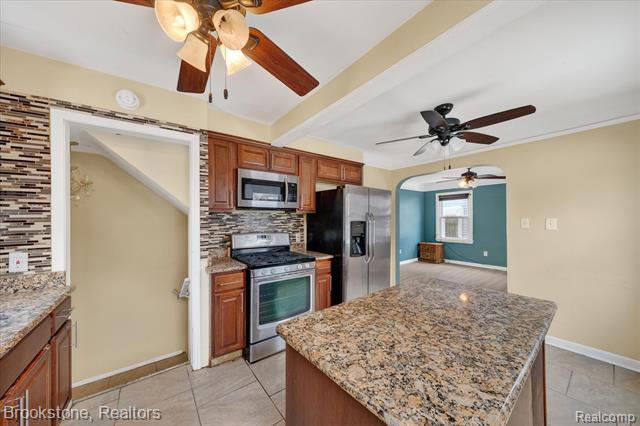 Builiding view eleven for 3530 Roosevelt, Dearborn, MI. 48124