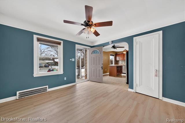 Builiding view nine for 3530 Roosevelt, Dearborn, MI. 48124