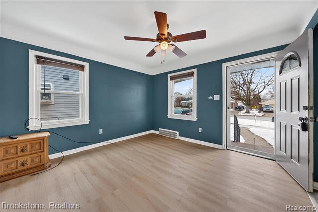 Builiding view seven for 3530 Roosevelt, Dearborn, MI. 48124