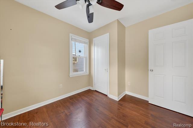 Builiding view twenty six for 3530 Roosevelt, Dearborn, MI. 48124