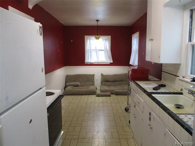 Builiding view four for 24411 Union, Dearborn, MI. 48124