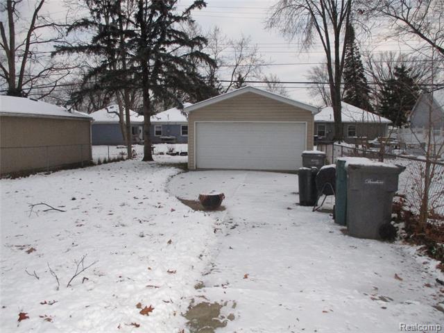 Builiding view one for 24411 Union, Dearborn, MI. 48124