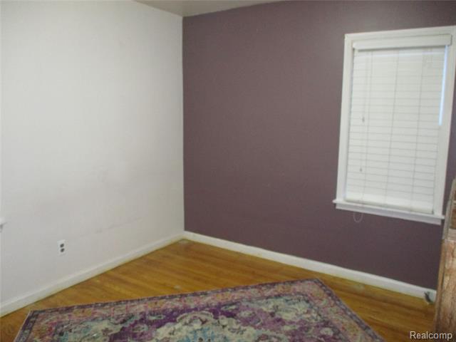 Builiding view six for 24411 Union, Dearborn, MI. 48124