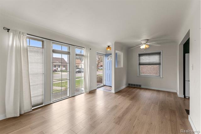 Builiding view five for 20447 Carlysle, Dearborn, MI. 48124