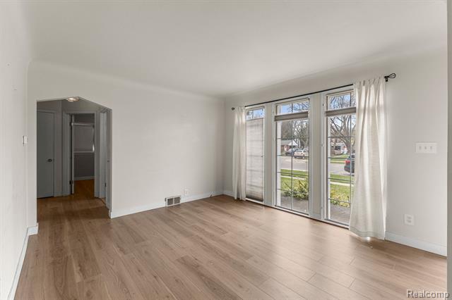 Builiding view four for 20447 Carlysle, Dearborn, MI. 48124