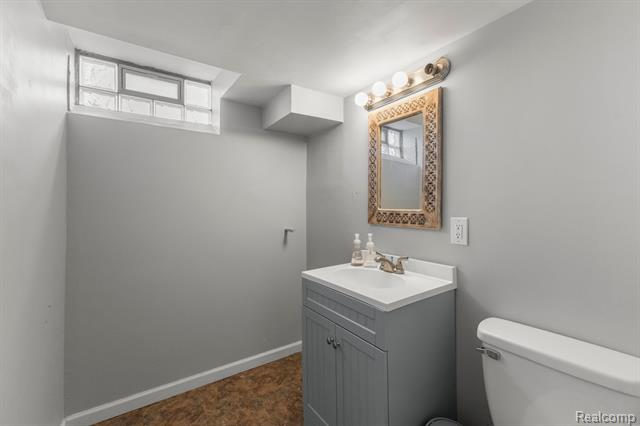 Builiding view twenty two for 20447 Carlysle, Dearborn, MI. 48124