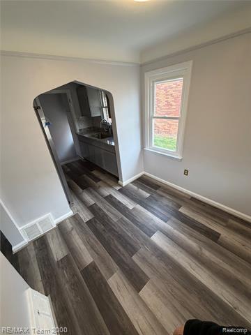 Builiding view one for 24130 Ross, Dearborn, MI. 48124