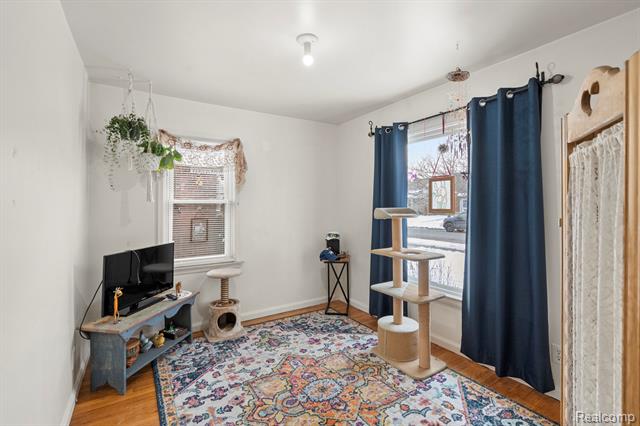 Builiding view eighteen for 3201 Croissant, Dearborn, MI. 48124