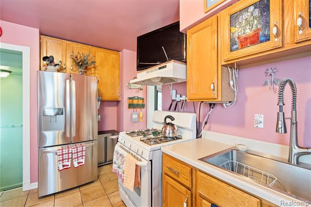 Builiding view eleven for 3201 Croissant, Dearborn, MI. 48124