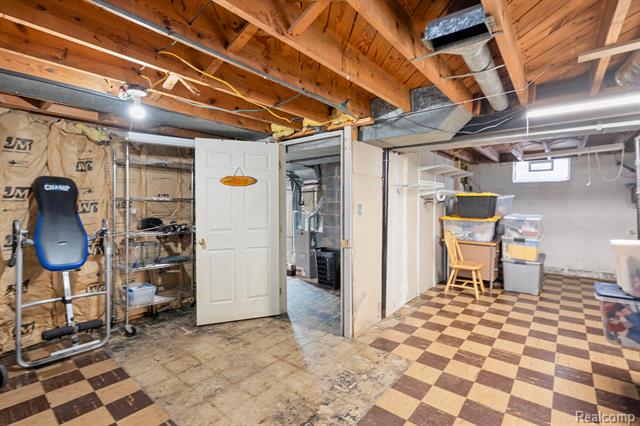 Builiding view thirteen for 3201 Croissant, Dearborn, MI. 48124