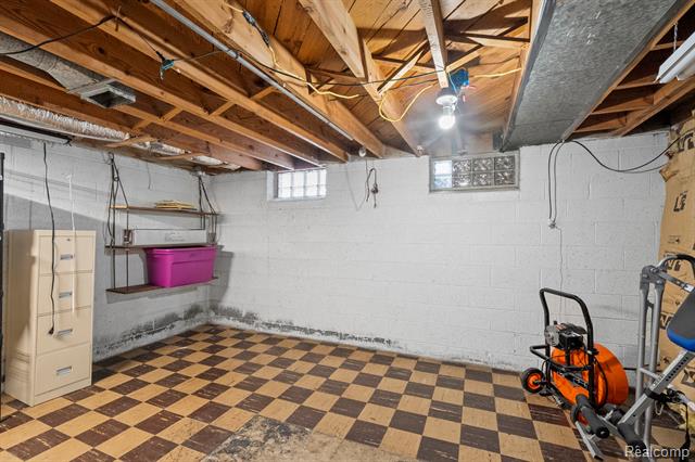 Builiding view twelve for 3201 Croissant, Dearborn, MI. 48124