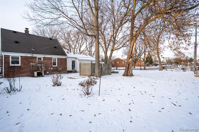 Builiding view twenty eight for 3201 Croissant, Dearborn, MI. 48124