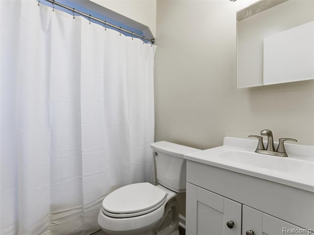 Builiding view nine for 1811 E Marshall, Ferndale, MI. 48220