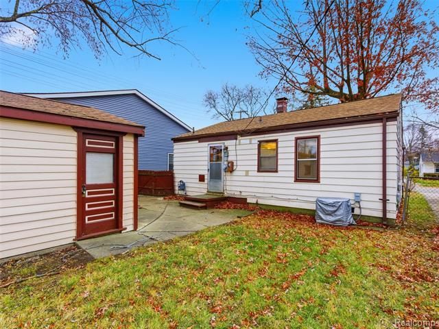 Builiding view sixteen for 1811 E Marshall, Ferndale, MI. 48220