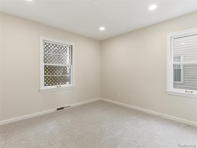 Builiding view ten for 1811 E Marshall, Ferndale, MI. 48220