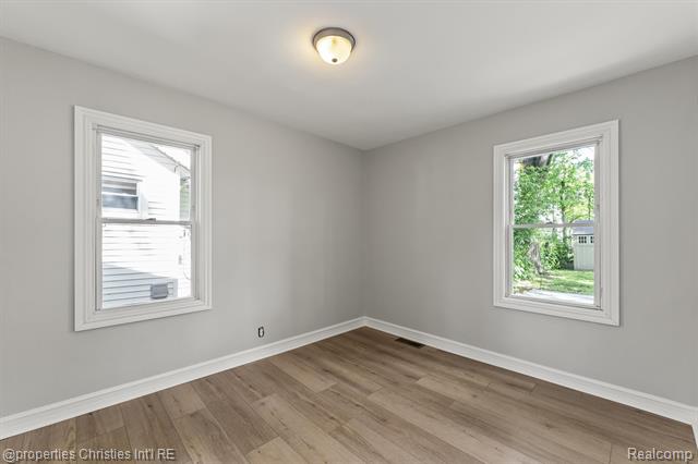 Builiding view eleven for 1797 E Marshall, Ferndale, MI. 48220
