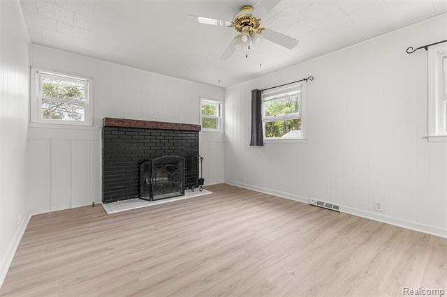 Builiding view ten for 3360 Alice, Dearborn, MI. 48124