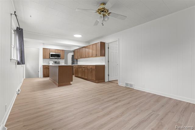 Builiding view twelve for 3360 Alice, Dearborn, MI. 48124