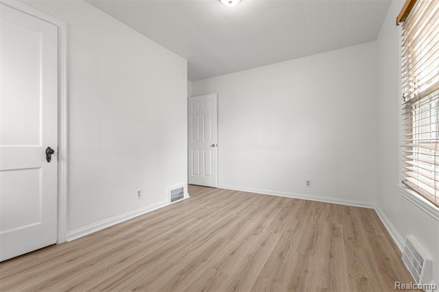 Builiding view twenty two for 3360 Alice, Dearborn, MI. 48124