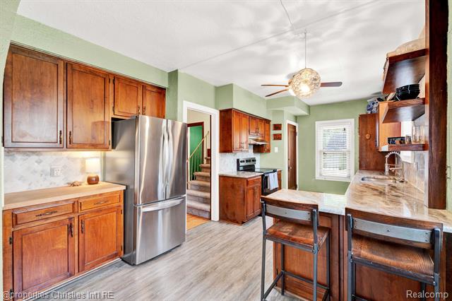 Builiding view eleven for 22627 Brookdale, Farmington, MI. 48336
