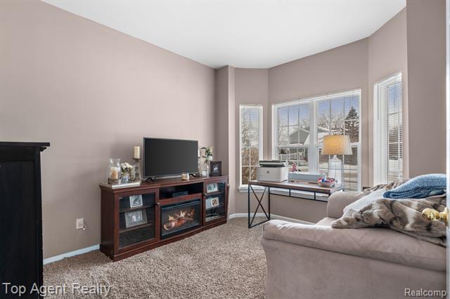 Builiding view eight for 2601 Dagner, Westland, MI. 48186