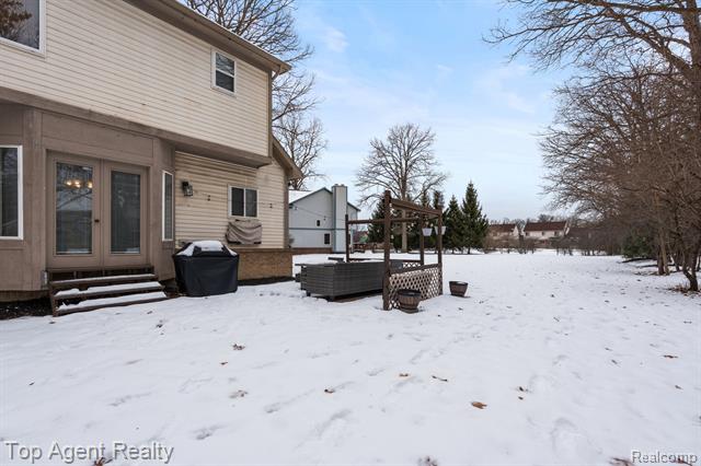 Builiding view forty one for 2601 Dagner, Westland, MI. 48186