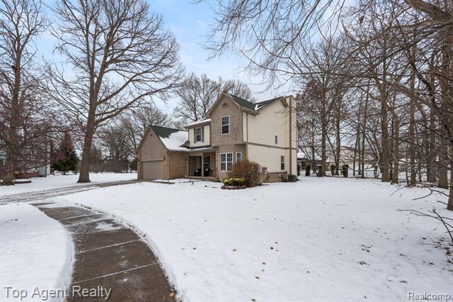 Builiding view four for 2601 Dagner, Westland, MI. 48186