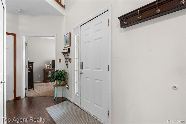 Builiding view seven for 2601 Dagner, Westland, MI. 48186