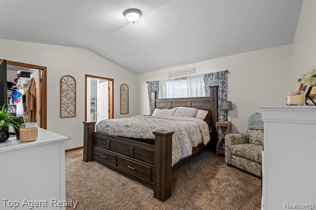 Builiding view thirty for 2601 Dagner, Westland, MI. 48186