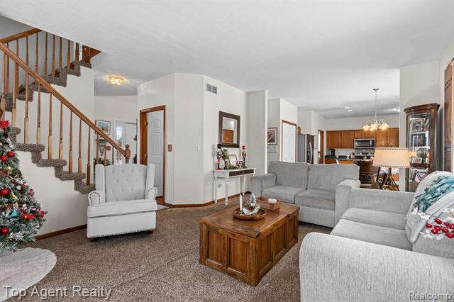 Builiding view twelve for 2601 Dagner, Westland, MI. 48186