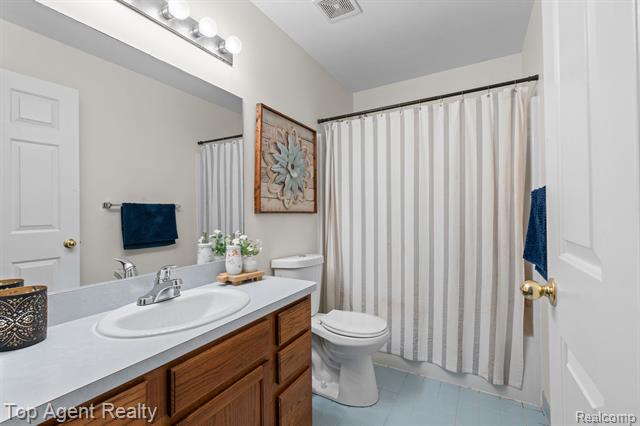 Builiding view twenty nine for 2601 Dagner, Westland, MI. 48186