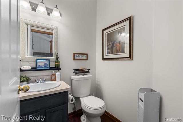 Builiding view twenty two for 2601 Dagner, Westland, MI. 48186