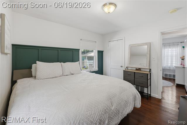 Builiding view fifteen for 3250 Alice, Dearborn, MI. 48124
