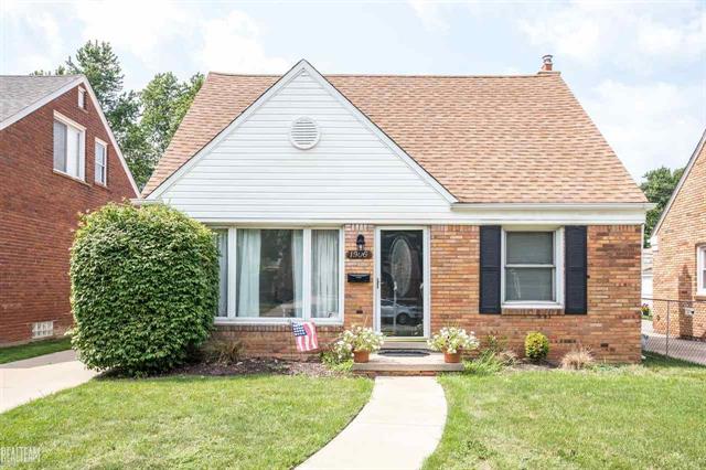 front view for 1906 Venice, Dearborn, Mi. 48124