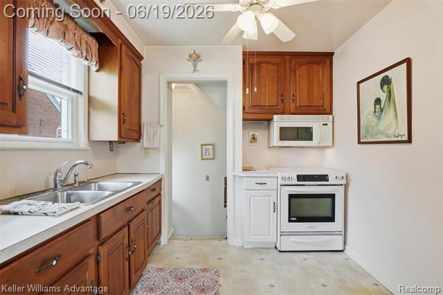 Builiding view eleven for 3154 Roosevelt, Dearborn, MI. 48124