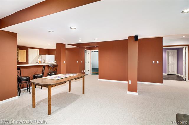 Builiding view thirty five for 47266 White Pines, Novi, MI. 48374