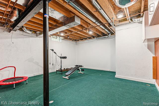 Builiding view thirty nine for 47266 White Pines, Novi, MI. 48374