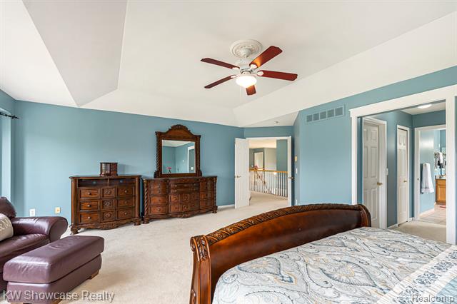 Builiding view twenty two for 47266 White Pines, Novi, MI. 48374