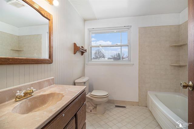 Builiding view sixteen for 2268 Minerva, Westland, MI. 48186