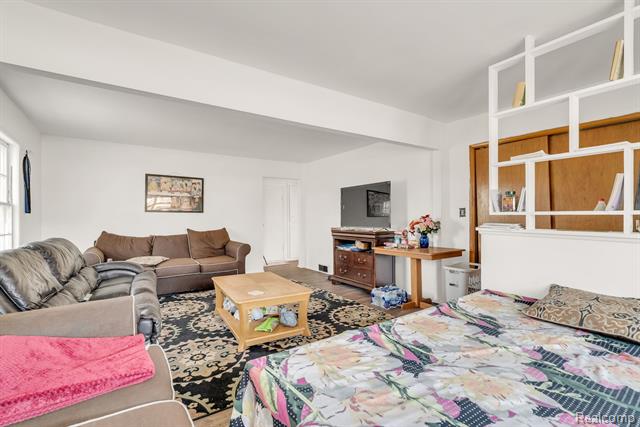 Builiding view eighteen for 42859 Palmer, Canton, MI. 48188